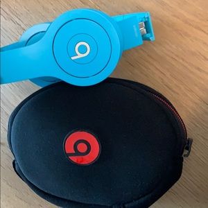 Blue beats